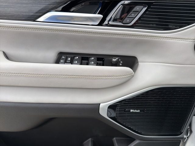 2023 Jeep Wagoneer Series III