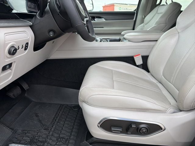 2023 Jeep Wagoneer Series III