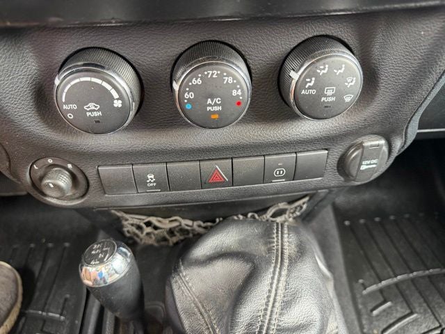 2011 Jeep Wrangler Unlimited Sahara