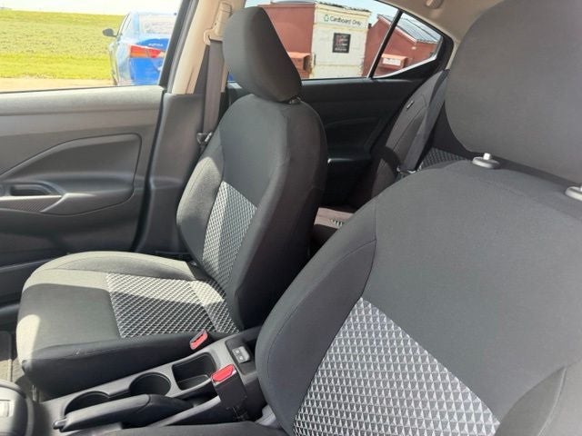 2024 Nissan Versa 1.6 S