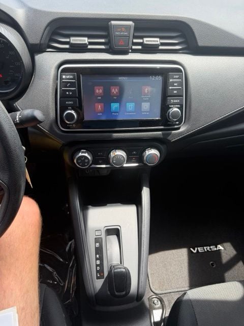 2024 Nissan Versa 1.6 S
