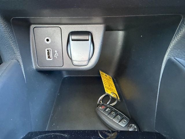 2021 Nissan Versa 1.6 SR