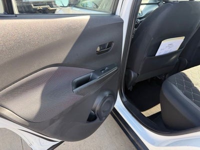 2019 Nissan Kicks S
