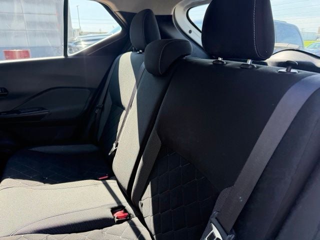2019 Nissan Kicks S