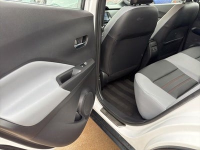 2021 Nissan Kicks SR