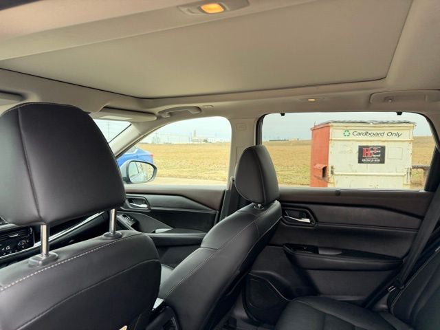 2022 Nissan Rogue SL