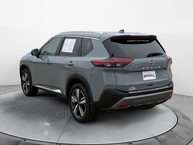 2022 Nissan Rogue SL