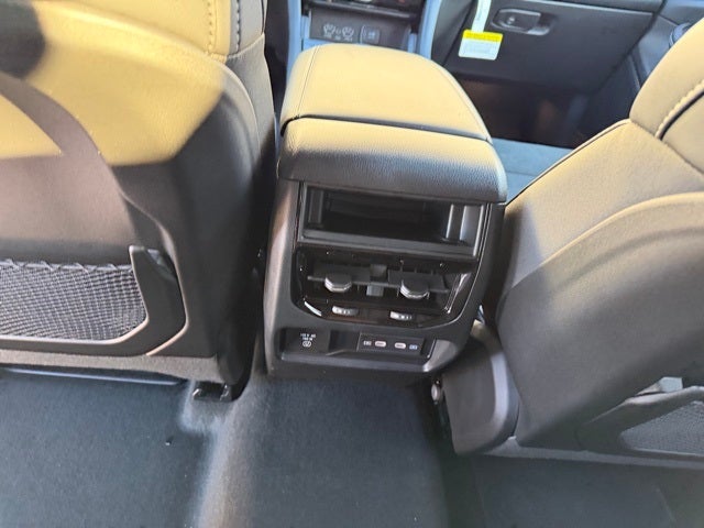 2026 Jeep Grand Cherokee GRAND CHEROKEE ALTITUDE 4X4