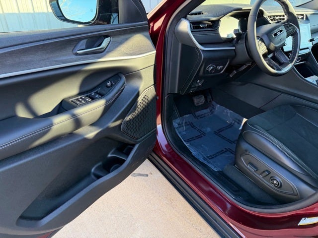 2026 Jeep Grand Cherokee GRAND CHEROKEE ALTITUDE 4X4