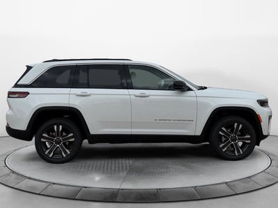 2027 Jeep Grand Cherokee GRAND CHEROKEE LIMITED 4X4