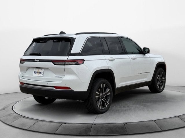 2027 Jeep Grand Cherokee GRAND CHEROKEE LIMITED 4X4