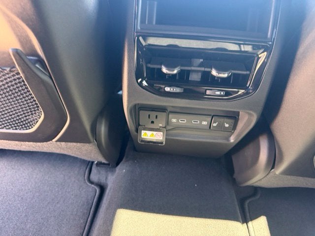 2027 Jeep Grand Cherokee GRAND CHEROKEE LIMITED 4X4