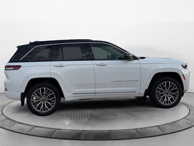 2026 Jeep Grand Cherokee Summit