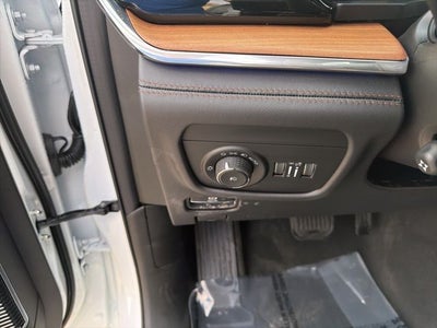 2026 Jeep Grand Cherokee Summit