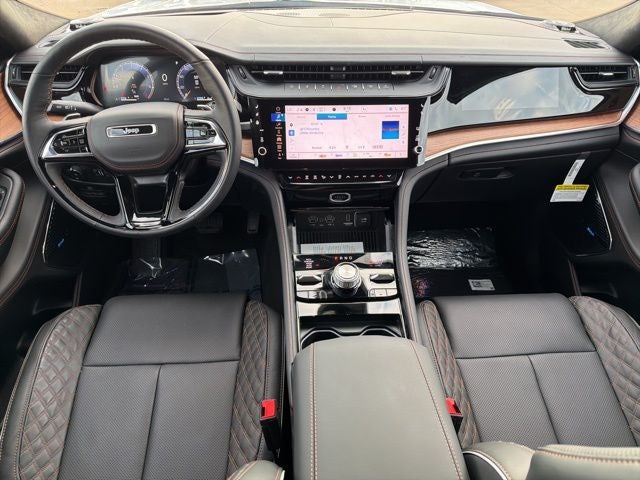 2026 Jeep Grand Cherokee Summit