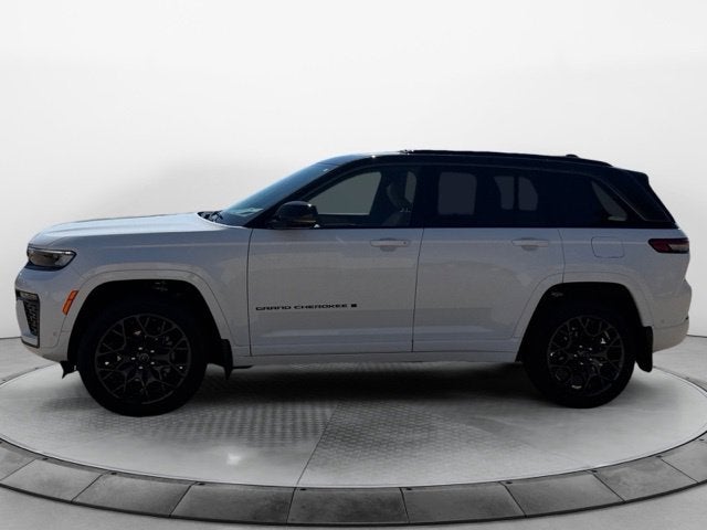 2027 Jeep Grand Cherokee GRAND CHEROKEE SUMMIT 4X4