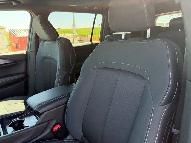 2026 Jeep Grand Cherokee GRAND CHEROKEE L LAREDO X 4X4