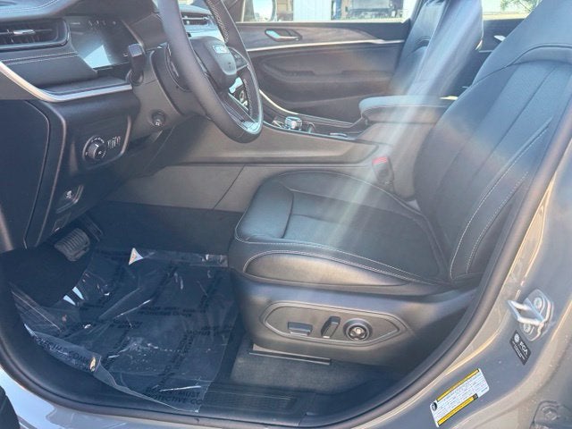 2027 Jeep Grand Cherokee L Limited Reserve