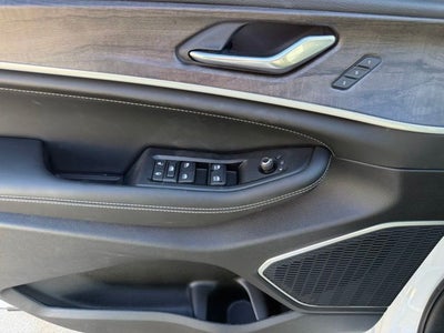 2026 Jeep Grand Cherokee GRAND CHEROKEE L LIMITED RESERVE 4X4