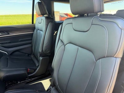 2026 Jeep Grand Cherokee GRAND CHEROKEE L LIMITED 4X4