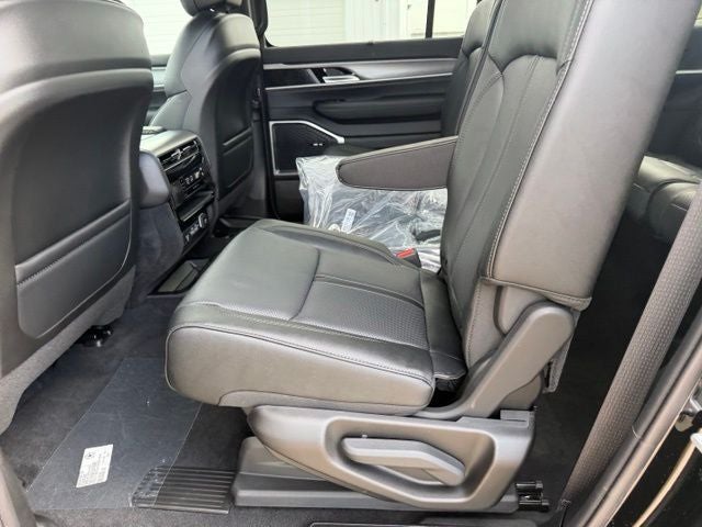 2026 Jeep Grand Wagoneer GRAND WAGONEER LIMITED ALTITUDE 4X4