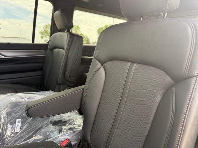 2026 Jeep Grand Wagoneer GRAND WAGONEER LIMITED ALTITUDE 4X4