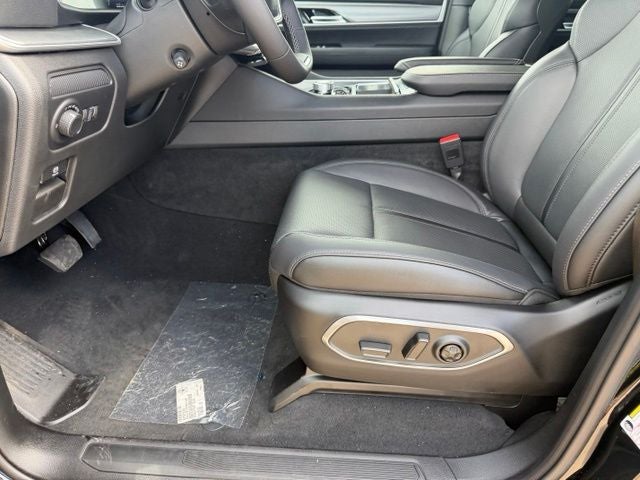 2026 Jeep Grand Wagoneer GRAND WAGONEER LIMITED ALTITUDE 4X4