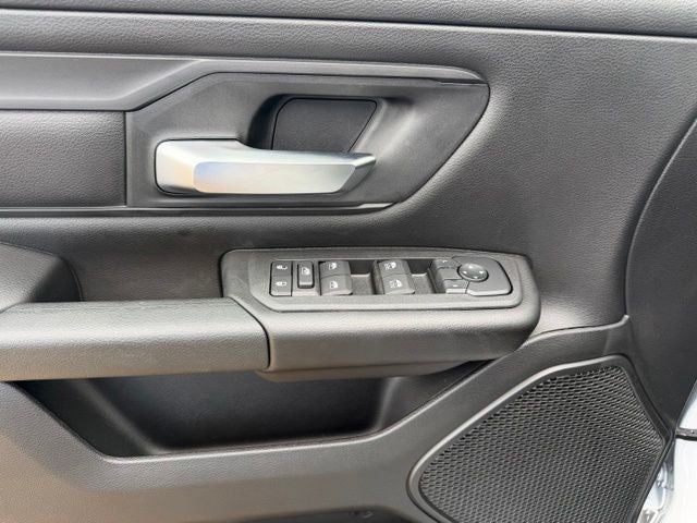 2026 RAM 1500 RAM 1500 EXPRESS CREW CAB 4X4 5'7' BOX