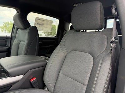 2026 RAM 1500 RAM 1500 EXPRESS CREW CAB 4X4 5'7' BOX