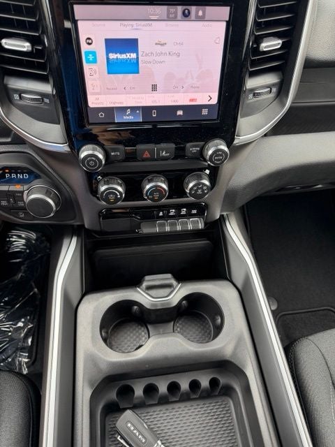 2026 RAM 1500 RAM 1500 EXPRESS CREW CAB 4X4 5'7' BOX