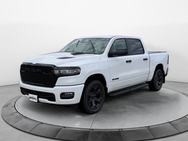 2026 RAM 1500 RAM 1500 EXPRESS CREW CAB 4X4 5'7' BOX