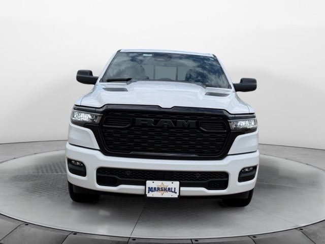 2026 RAM 1500 RAM 1500 EXPRESS CREW CAB 4X4 5'7' BOX