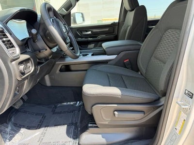 2026 RAM 1500 RAM 1500 EXPRESS CREW CAB 4X4 5'7' BOX