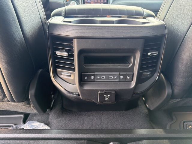 2026 RAM 1500 RAM 1500 LIMITED CREW CAB 4X4 5'7' BOX