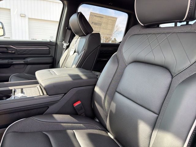 2026 RAM 1500 RAM 1500 LIMITED CREW CAB 4X4 5'7' BOX