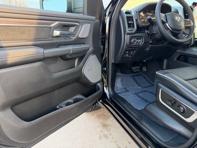 2026 RAM 1500 RAM 1500 LARAMIE CREW CAB 4X4 5'7' BOX