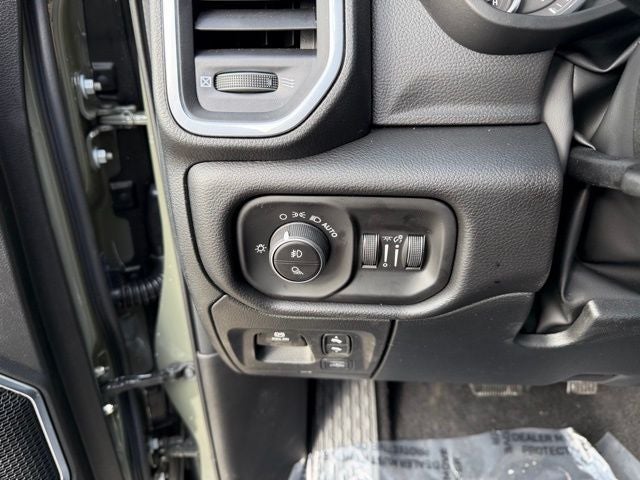 2026 RAM 1500 RAM 1500 LARAMIE CREW CAB 4X4 5'7' BOX