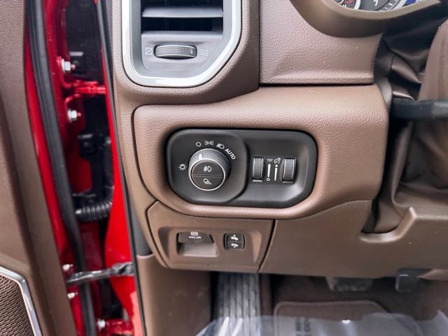 2026 RAM 1500 RAM 1500 LARAMIE CREW CAB 4X4 5'7' BOX