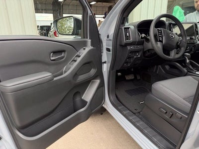 2027 Nissan Frontier SV