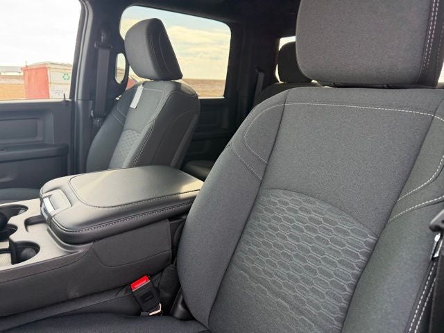 2026 RAM 2500 RAM 2500 TRADESMAN CREW CAB 4X4 6'4' BOX