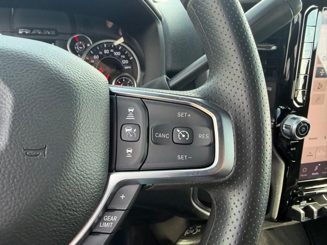 2026 RAM 2500 RAM 2500 TRADESMAN CREW CAB 4X4 6'4' BOX