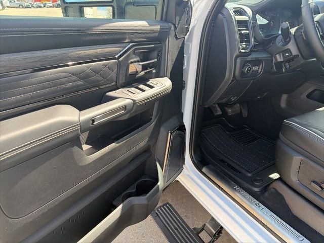 2026 RAM 2500 RAM 2500 LIMITED CREW CAB 4X4 6'4' BOX