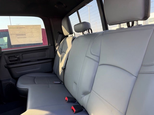 2026 RAM 3500 RAM 3500 TRADESMAN CREW CAB 4X4 8' BOX