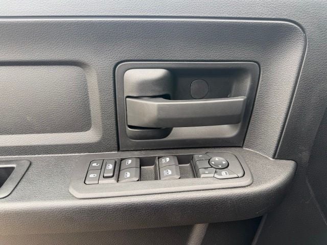 2026 RAM 3500 RAM 3500 TRADESMAN CREW CAB 4X4 8' BOX