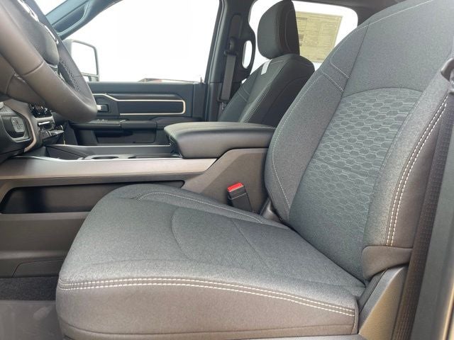 2026 RAM 3500 RAM 3500 LONE STAR CREW CAB 4X4 8' BOX