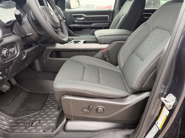 2027 RAM 1500 RAM 1500 BIG HORN CREW CAB 4X4 5'7' BOX