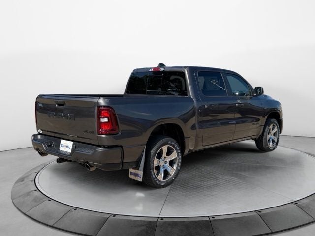2026 RAM 1500 RAM 1500 EXPRESS CREW CAB 4X4 5'7' BOX