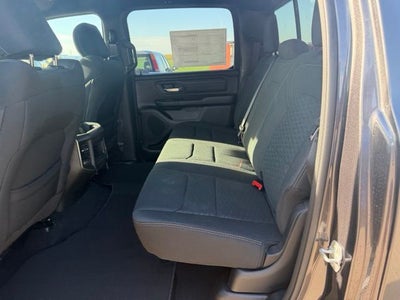 2026 RAM 1500 RAM 1500 EXPRESS CREW CAB 4X4 5'7' BOX