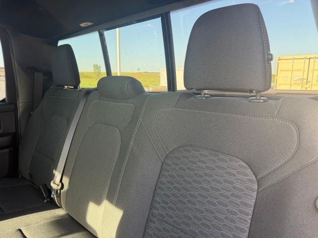 2026 RAM 1500 RAM 1500 EXPRESS CREW CAB 4X4 5'7' BOX