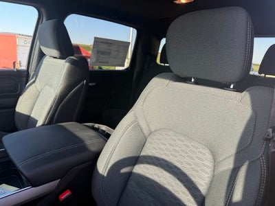 2026 RAM 1500 RAM 1500 EXPRESS CREW CAB 4X4 5'7' BOX